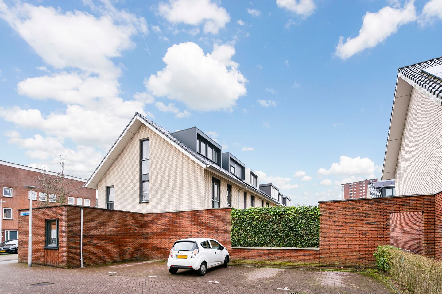 Foto 44 van Emile Hullebroeckstraat 19