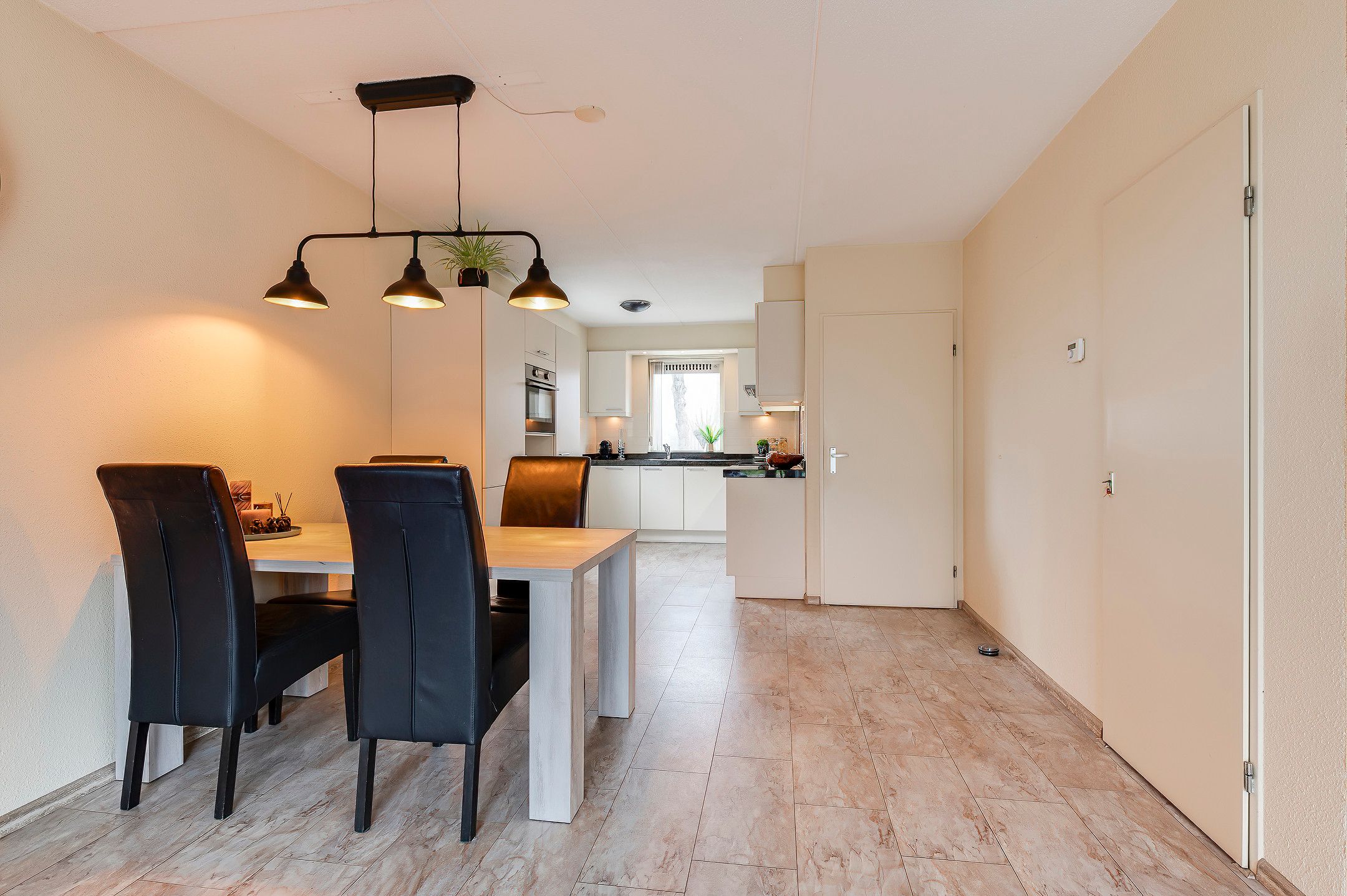 Foto 12 van Amstelsingel 15