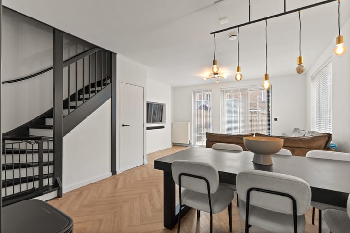 Foto 9 van Balderstraat 6