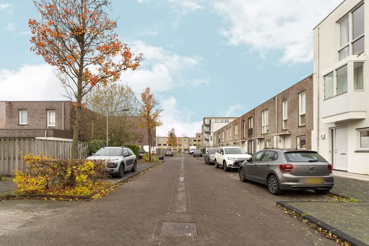 Foto 48 van Balderstraat 6