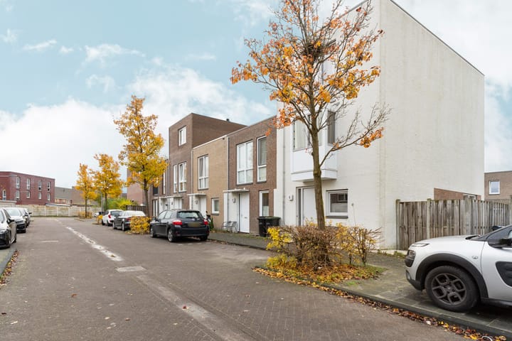 Foto 50 van Balderstraat 6