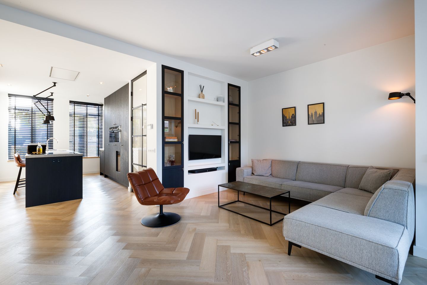 Photo 4 of Derde Westerparklaan 315