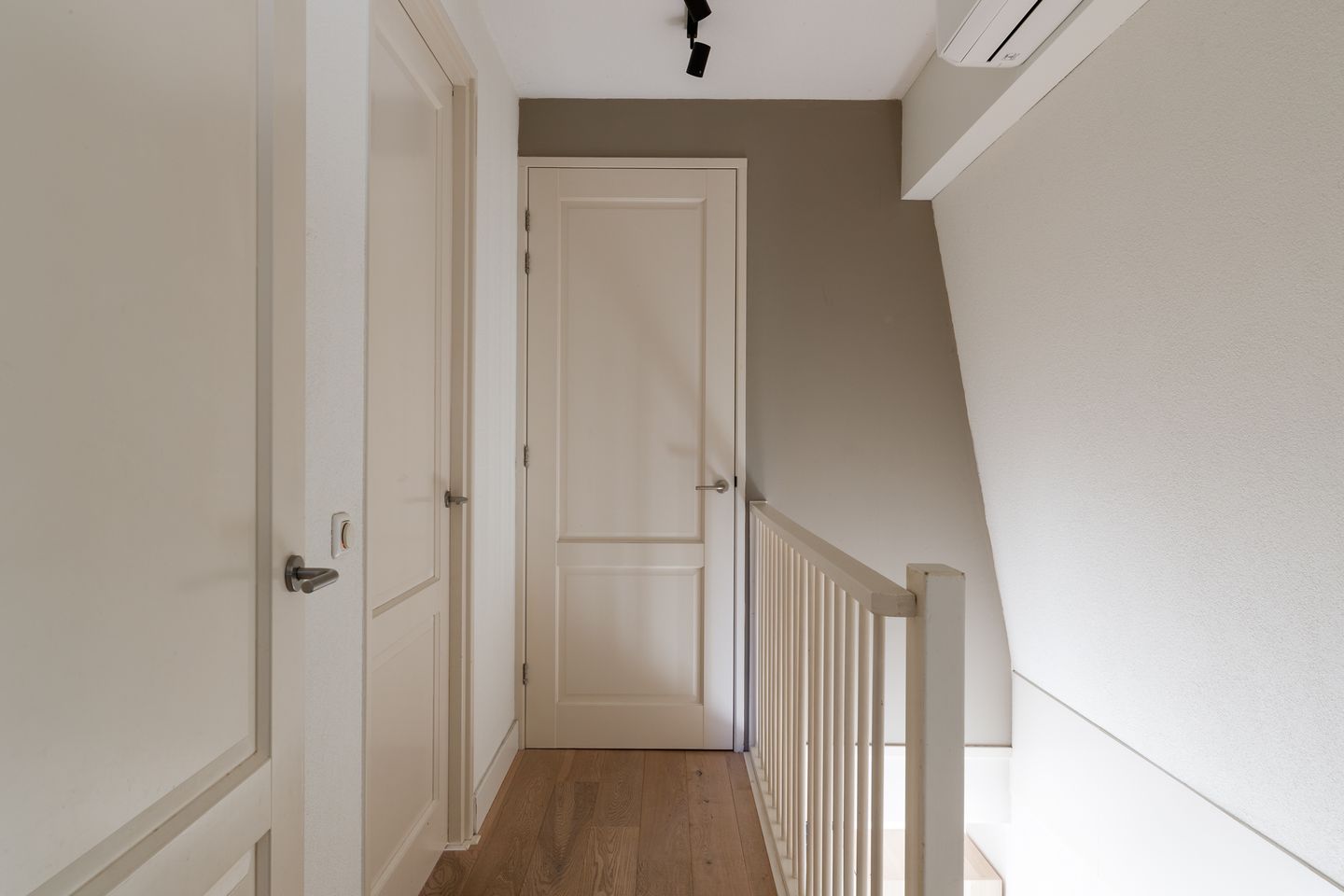 Photo 25 of Derde Westerparklaan 315