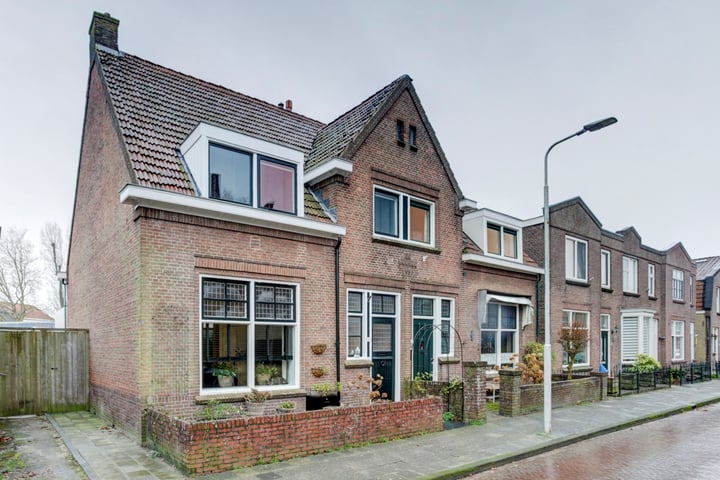 View photo 1 of Tulpstraat 1