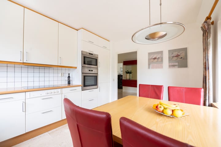 Photo 11 of Veenweg 1