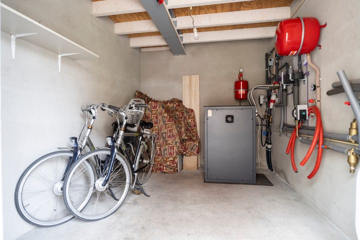 Photo 68 of Veenweg 1