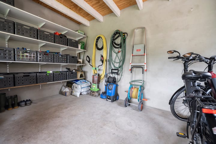 Photo 69 of Veenweg 1