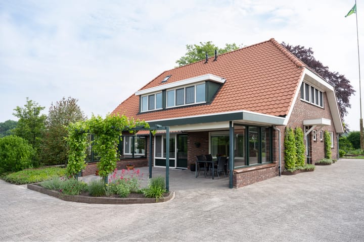 Photo 75 of Veenweg 1