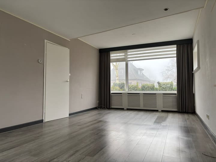 Photo 4 of Nobelstraat 28