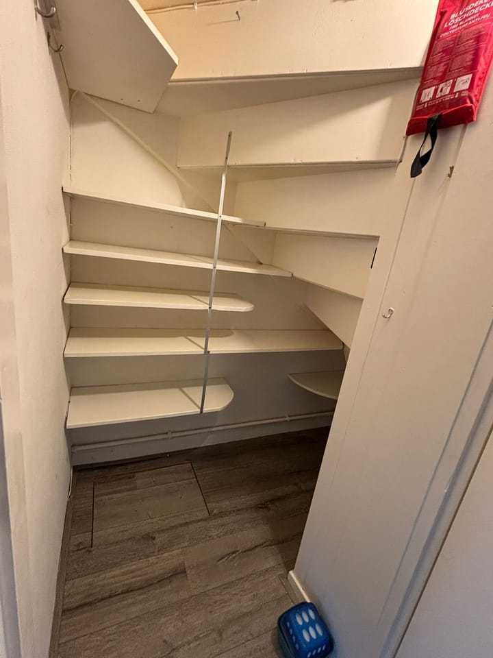 Photo 8 of Nobelstraat 28