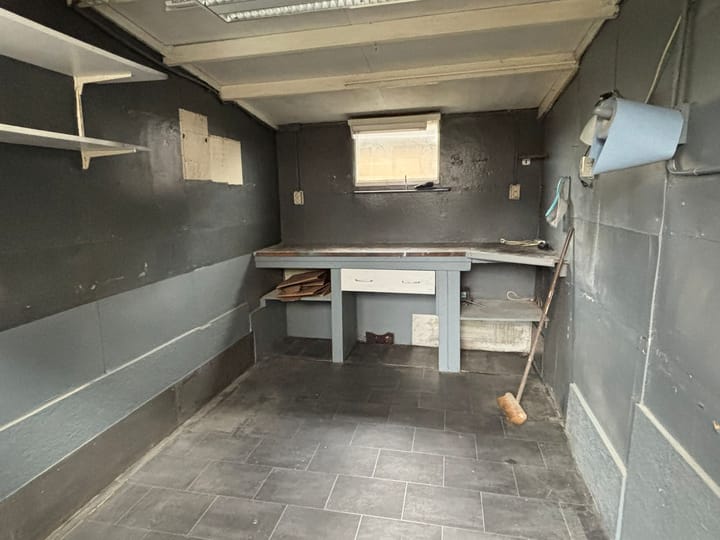 Photo 18 of Nobelstraat 28