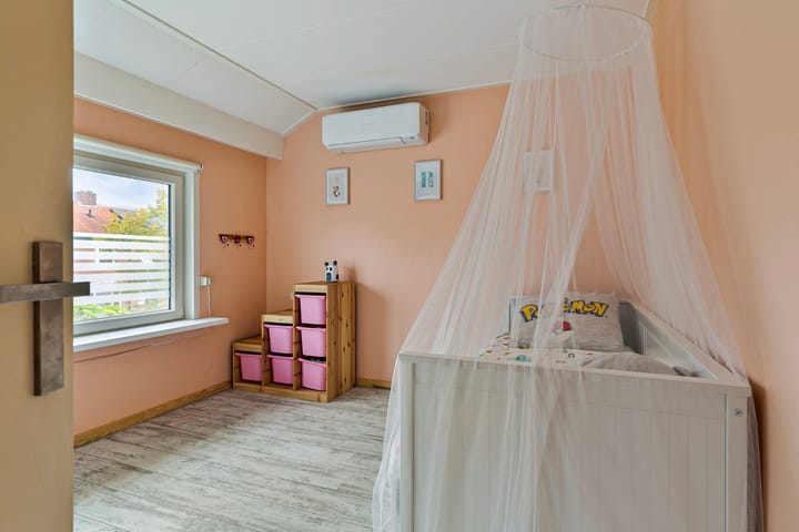 Foto 15 van dr. Leenhoutsstraat 41