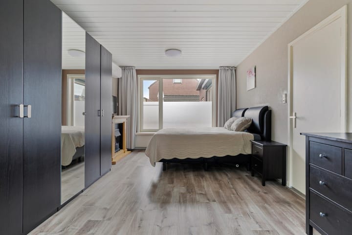 Foto 22 van dr. Leenhoutsstraat 41