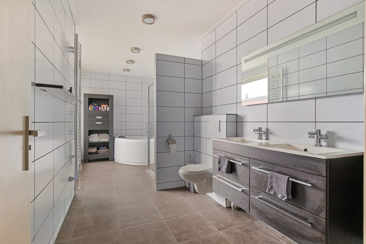 Foto 23 van dr. Leenhoutsstraat 41