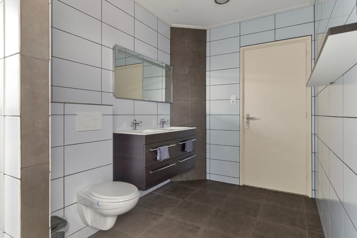 Foto 25 van dr. Leenhoutsstraat 41