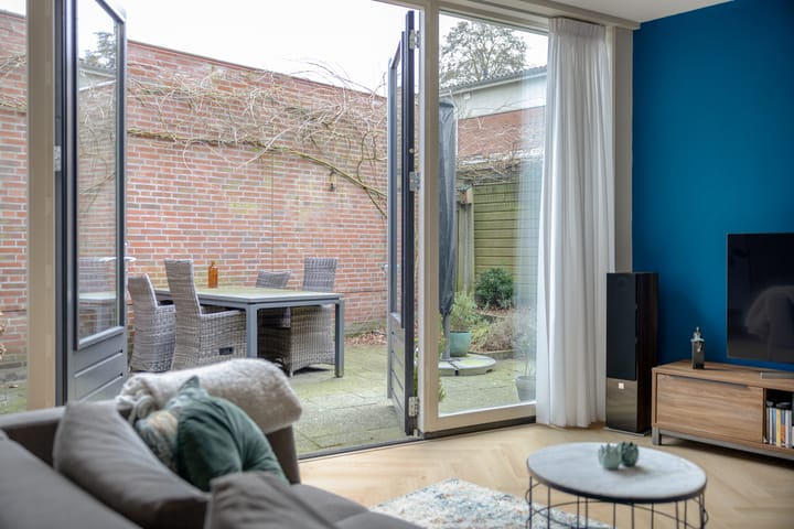 Foto 10 van Van Oldenbarneveltstraat 8