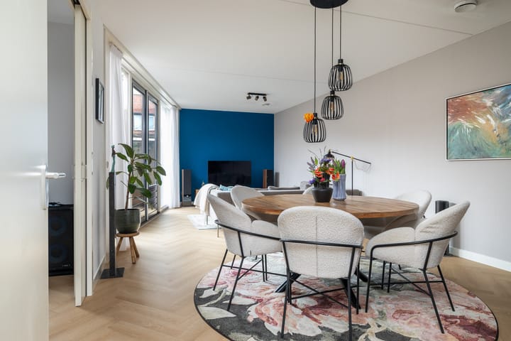 Foto 14 van Van Oldenbarneveltstraat 8