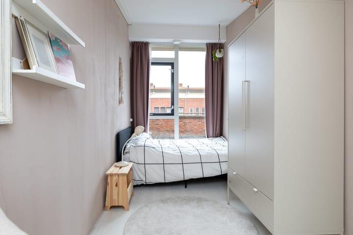 Foto 32 van Van Oldenbarneveltstraat 8