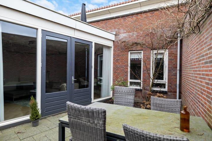 Foto 37 van Van Oldenbarneveltstraat 8