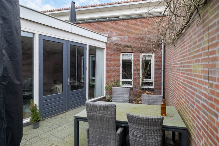 Foto 40 van Van Oldenbarneveltstraat 8