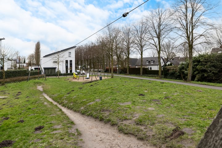 Foto 46 van Van Oldenbarneveltstraat 8