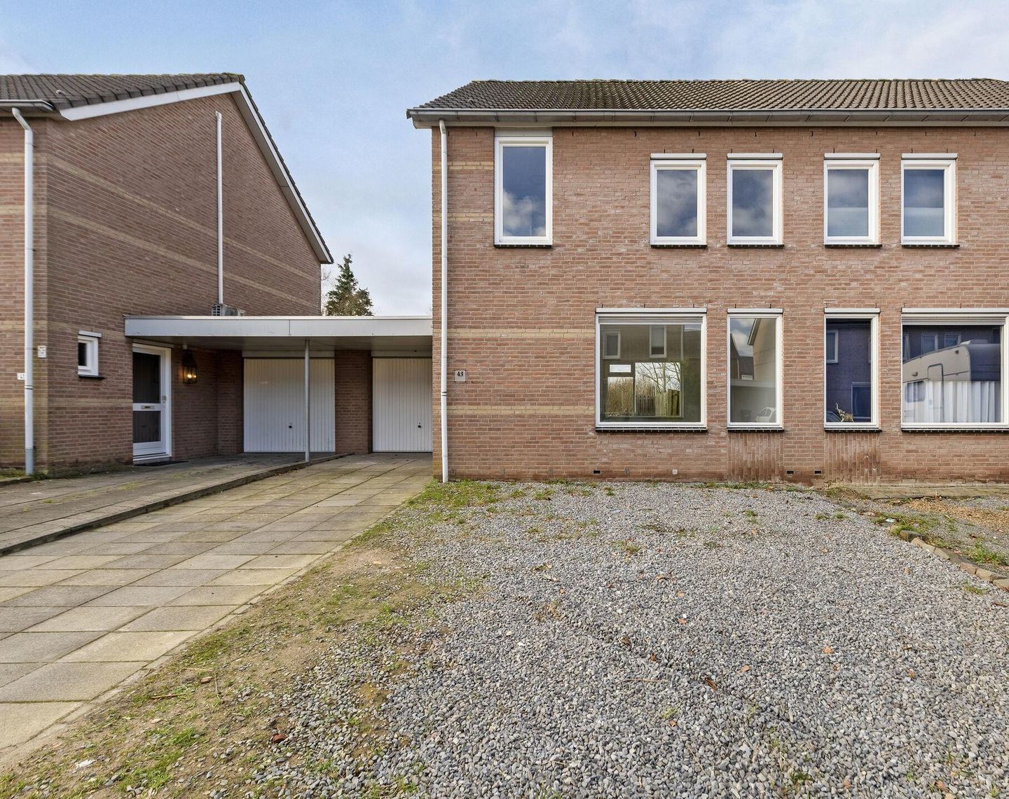 Foto 1 van Eglantier 43