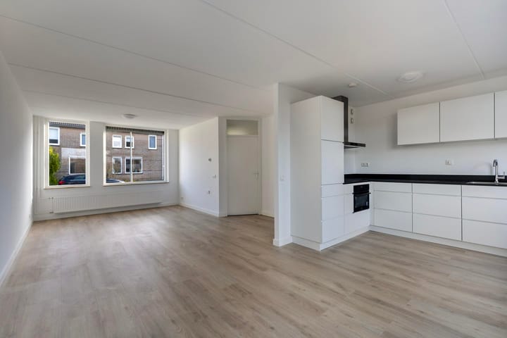 Foto 3 van Eglantier 43