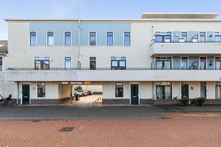 Photo 1 of Theo van Doesburgstraat 13