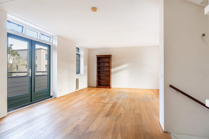 Photo 9 of Theo van Doesburgstraat 13