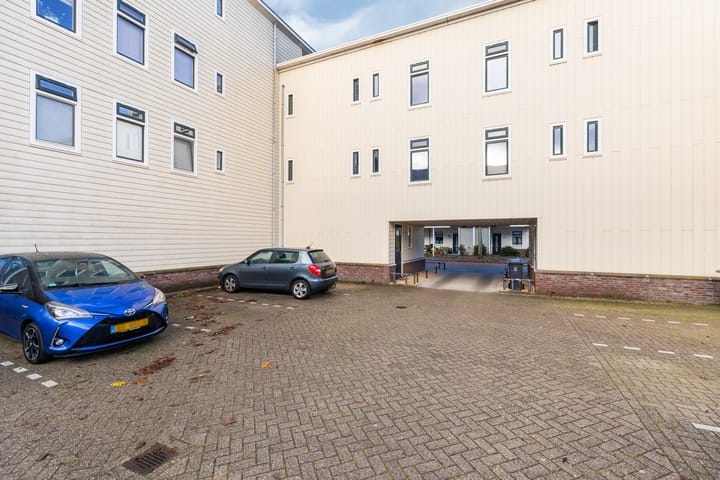 Photo 25 of Theo van Doesburgstraat 13