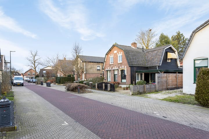 Foto 42 van Sperwerlaan 13