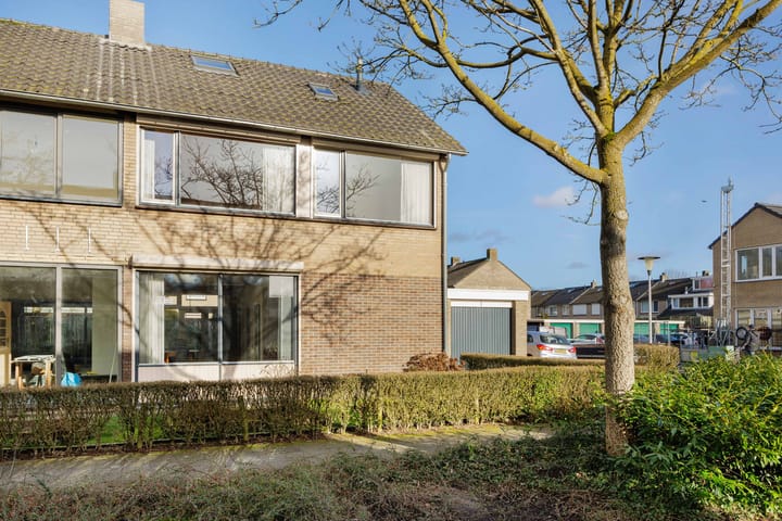 Foto 2 van Meerkoetstraat 7