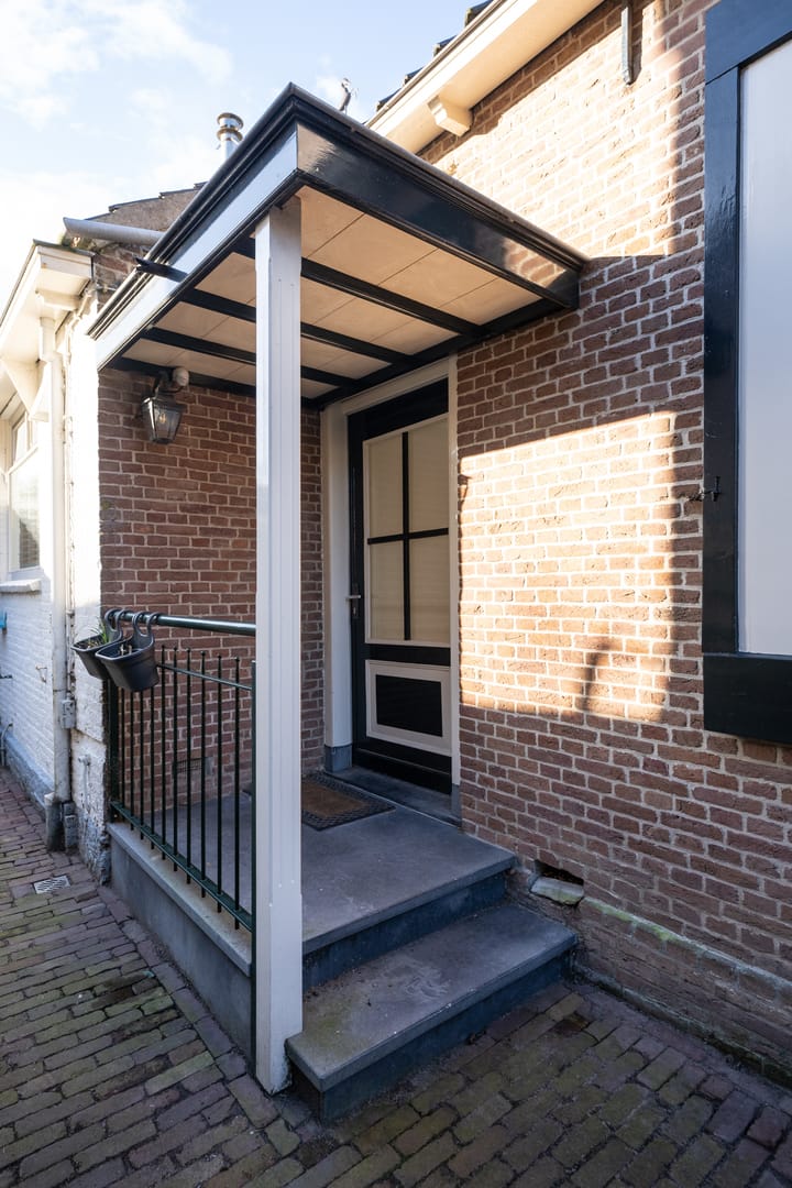 Foto 5 van Warmoesstraat 10