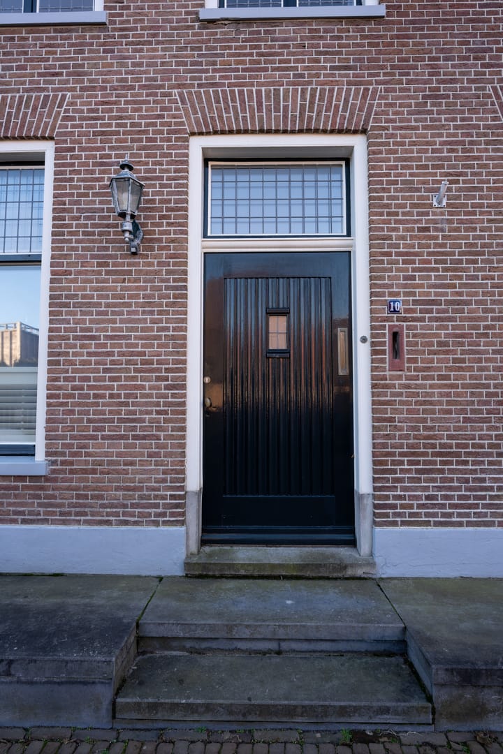 Foto 7 van Warmoesstraat 10