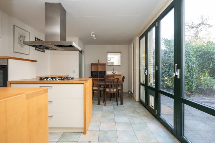 Foto 30 van Warmoesstraat 10