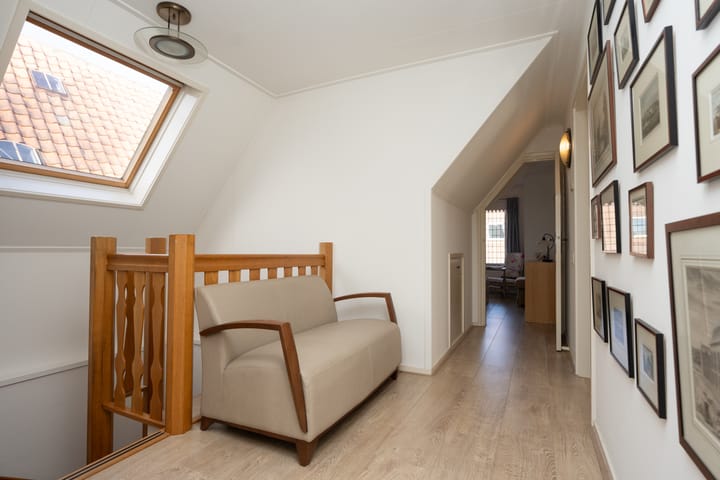 Foto 43 van Warmoesstraat 10