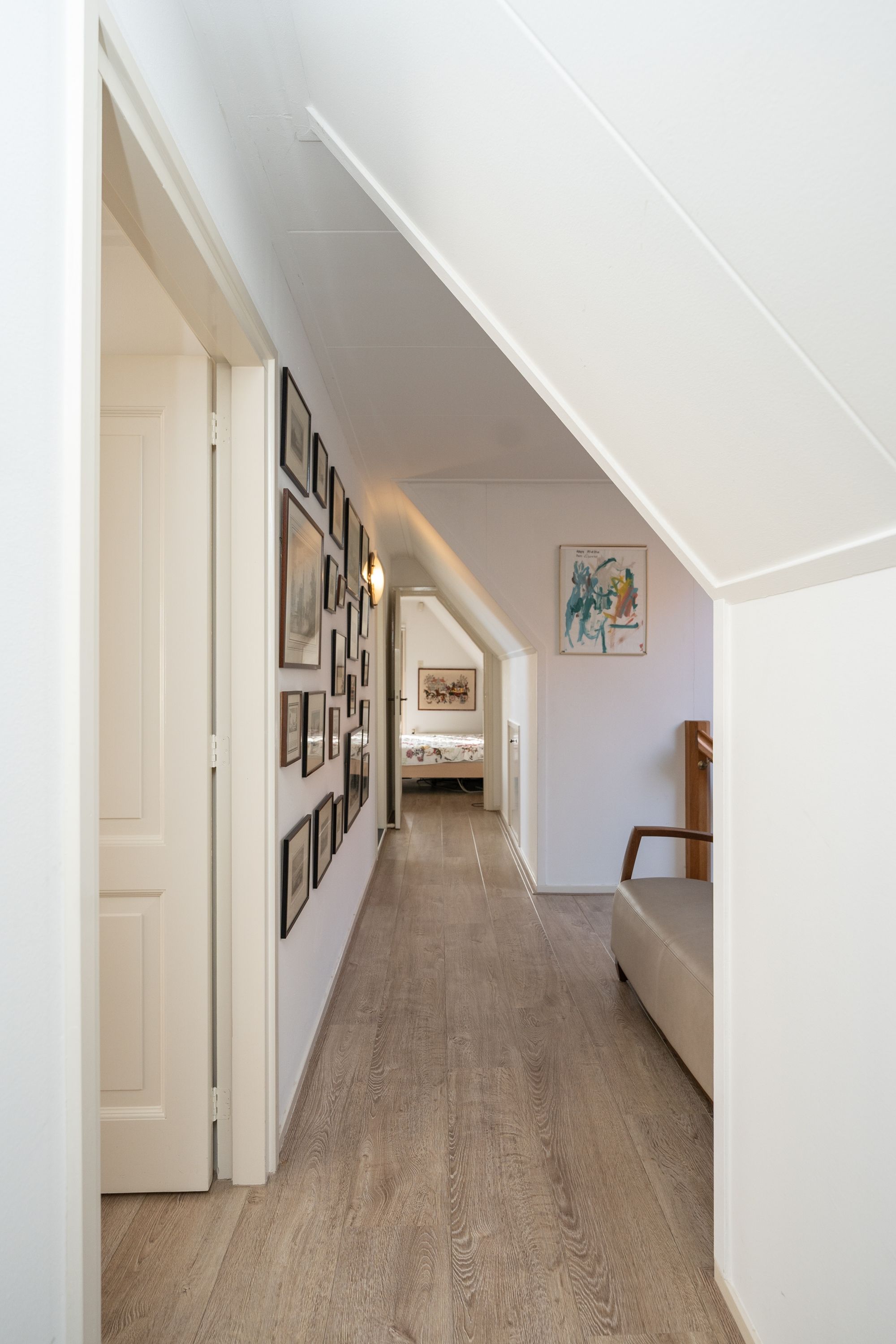 Foto 54 van Warmoesstraat 10