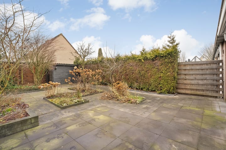 Photo 24 of Biezenveld 88