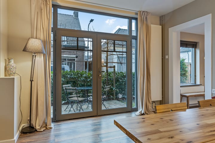 Foto 13 van Willemstraat 1