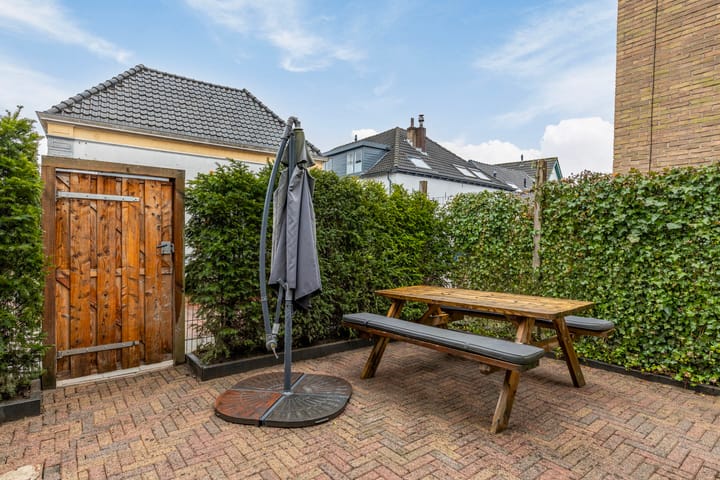 Foto 44 van Willemstraat 1