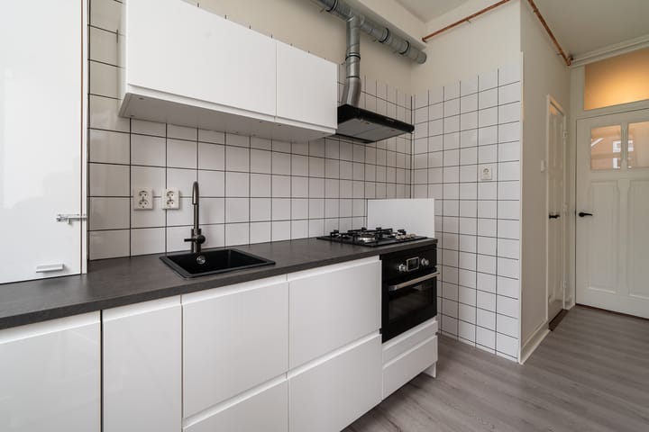 Photo 17 of Watergeusstraat 43-A02