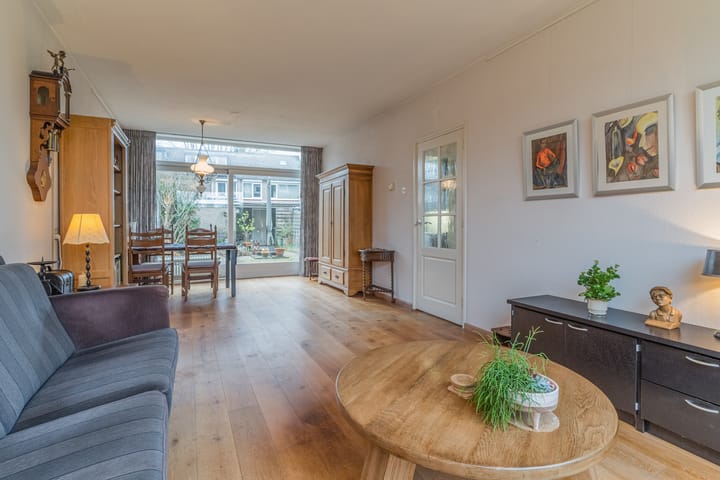 Foto 12 van Muiderslotstraat 83