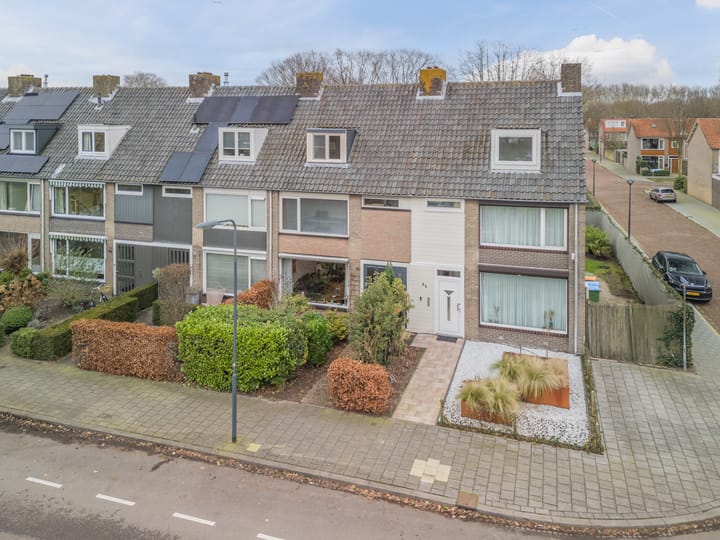 Foto 48 van Muiderslotstraat 83