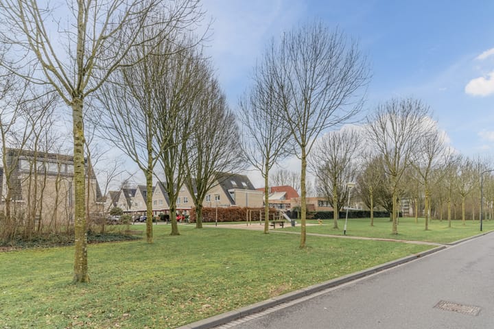 Foto 50 van Muiderslotstraat 83