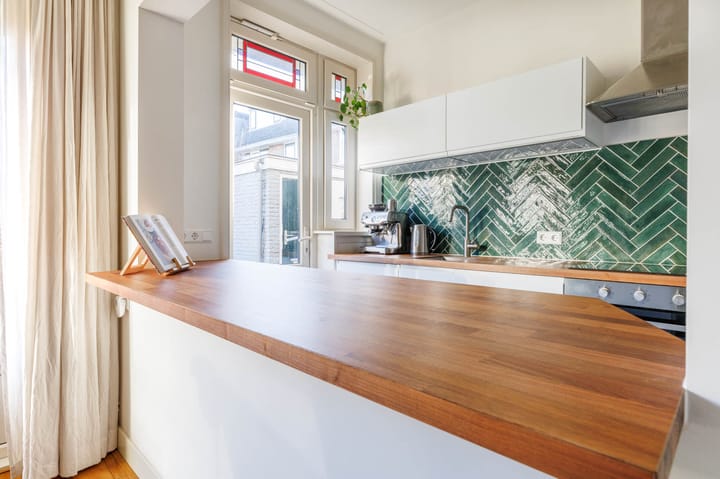 Foto 9 van Van 't Hoffstraat 20