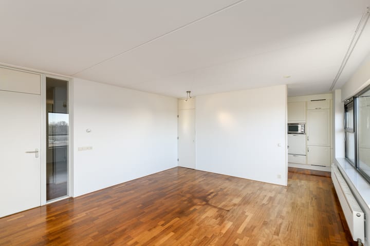 Foto 12 van Museumplein 58