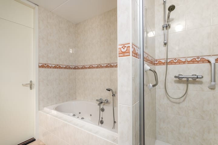 Foto 31 van Museumplein 58