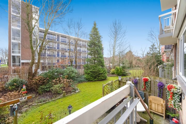 Foto 24 van Jan Ligthartstraat 241