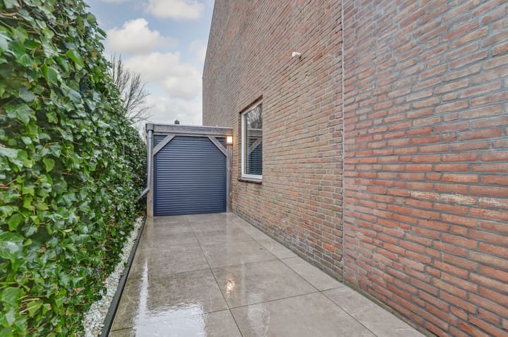 Foto 42 van Conradstraat 37