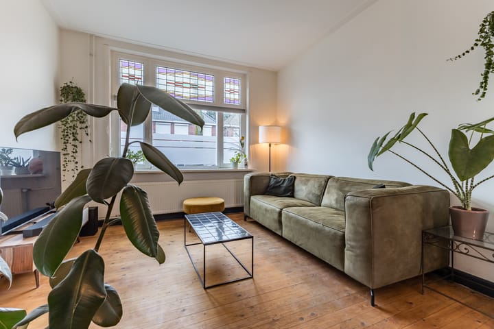 Foto 2 van Zeelsterstraat 104